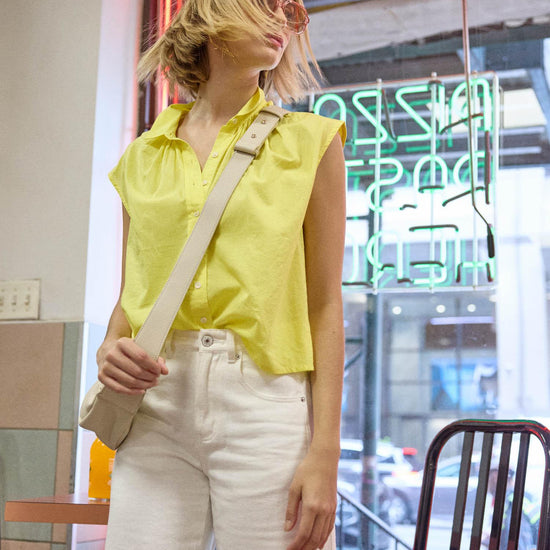 Short Sleeve Button Down in Lemon