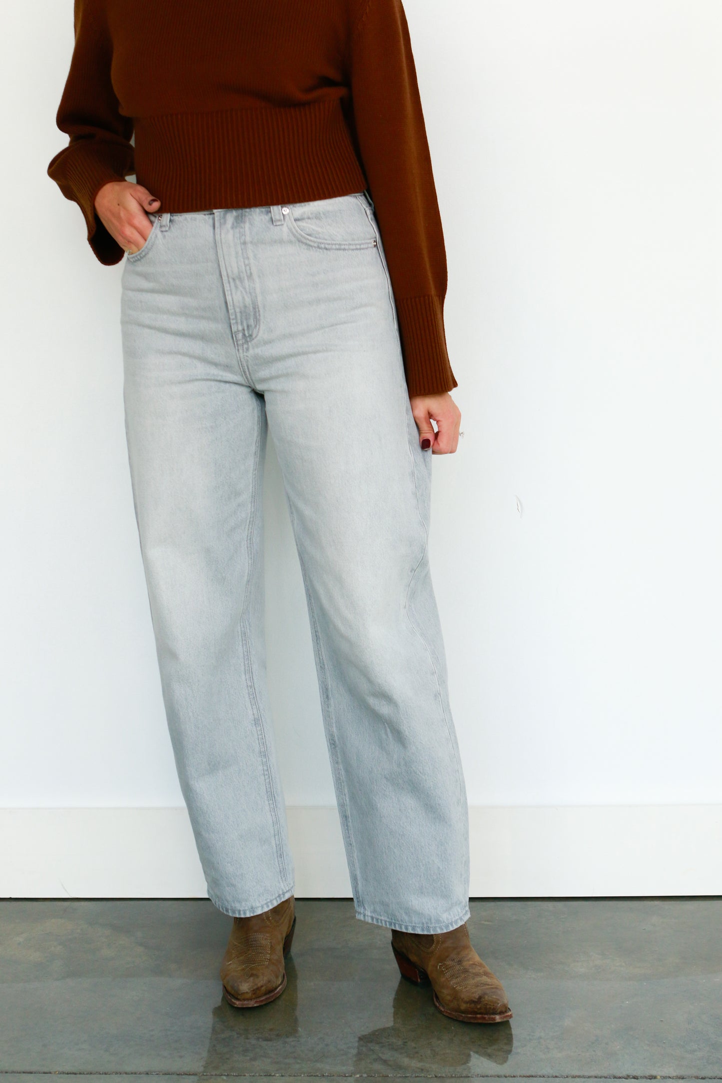 Gray Wash Barrel Jeans