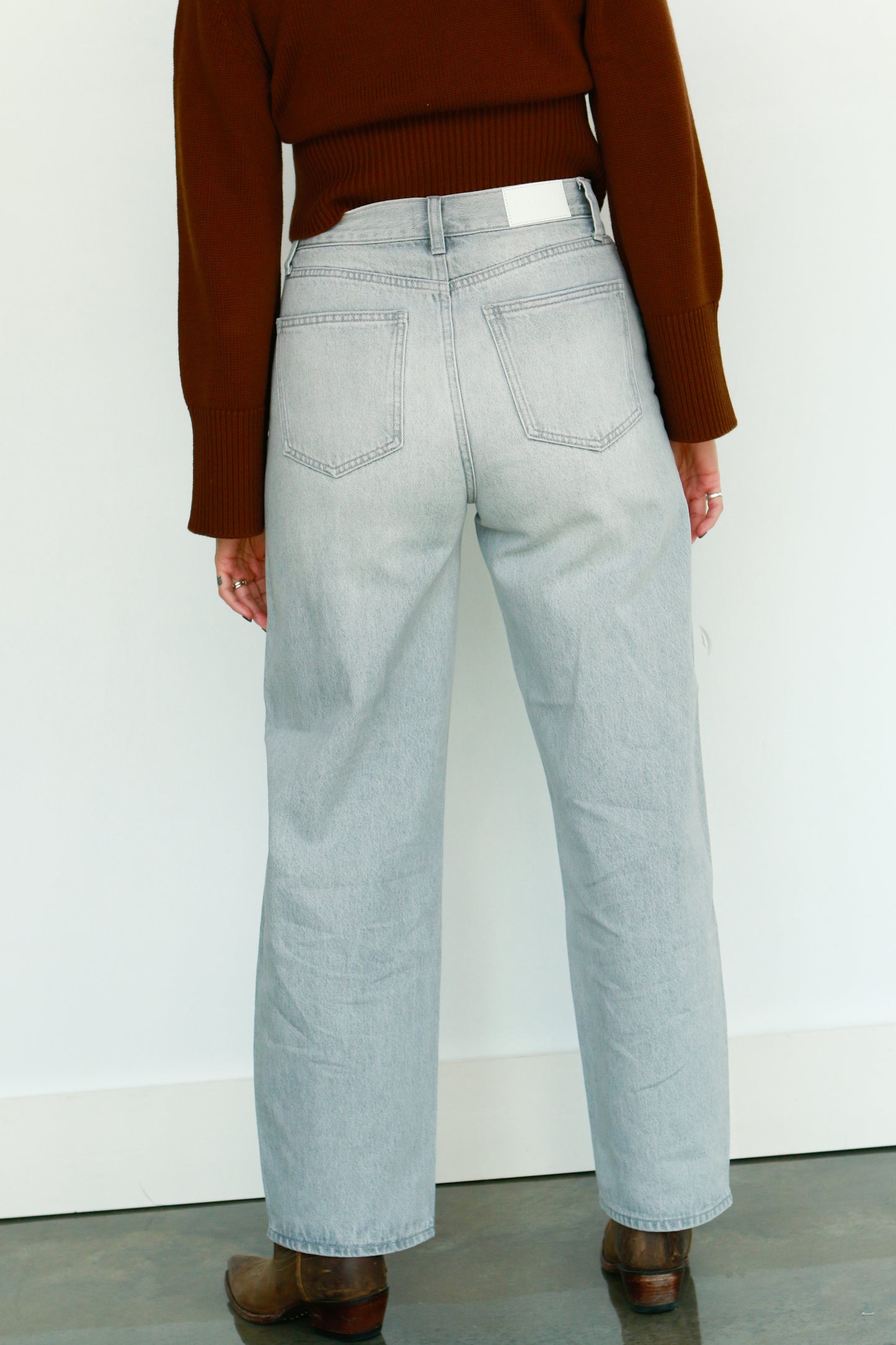 Gray Wash Barrel Jeans