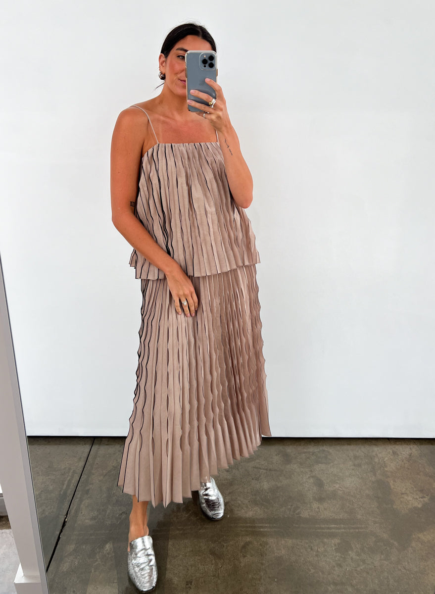 Gracyn Pleated Skirt Set