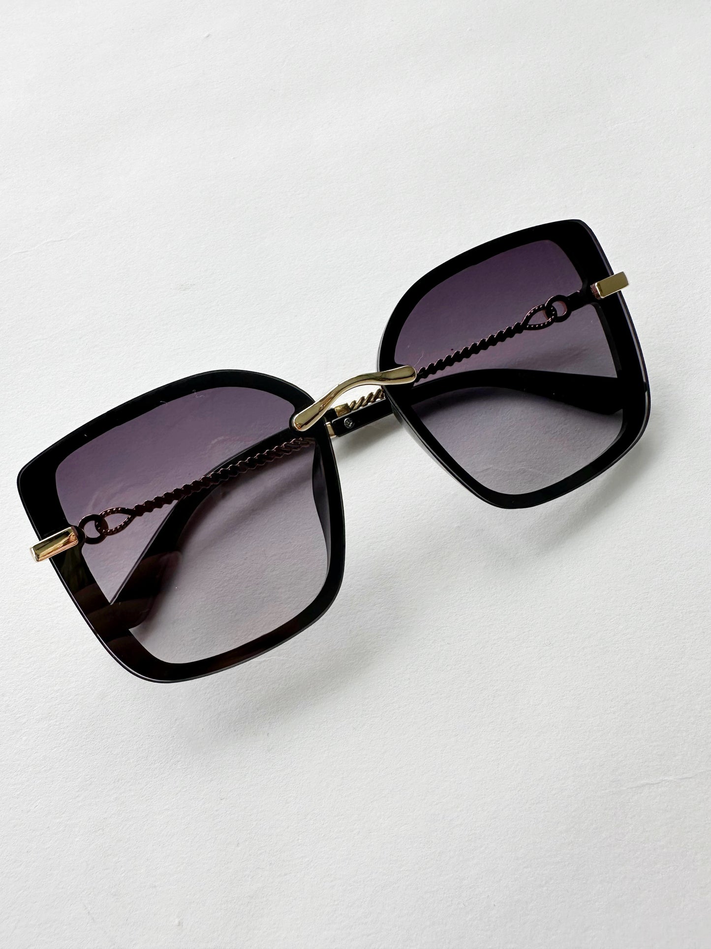 Arianna Black Frame with Gold Accent Sunglass