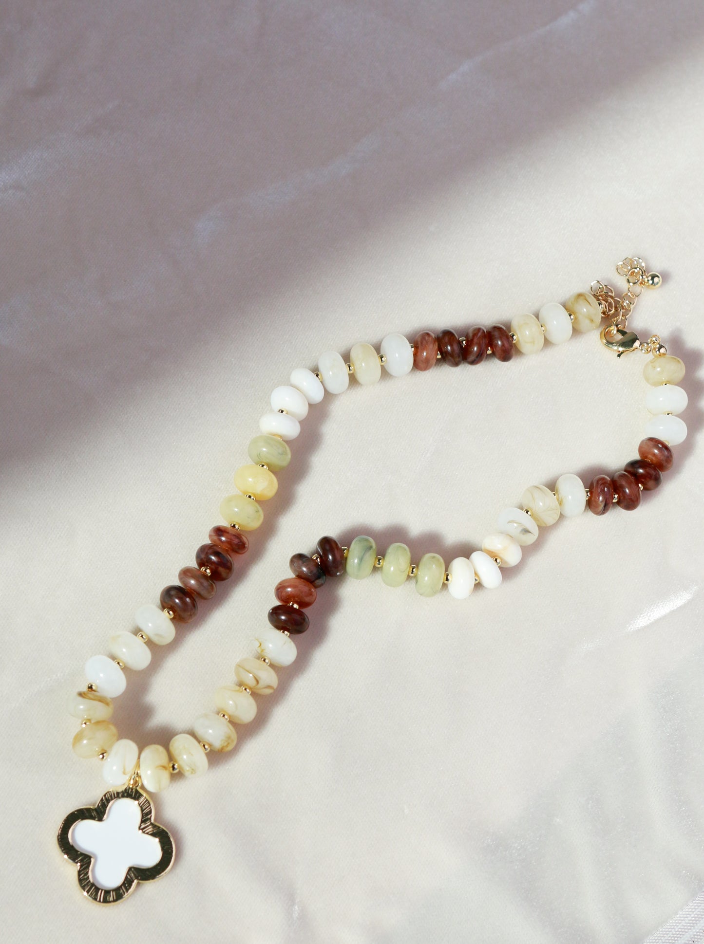 Charli Necklace in Beige