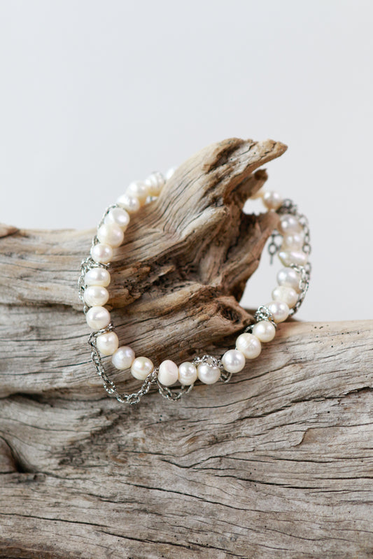 Vintage Tassel Bracelet in White Pearls