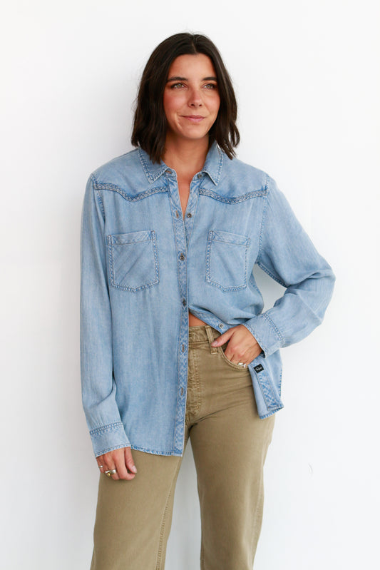 Stasi Shirt in Medium Wash