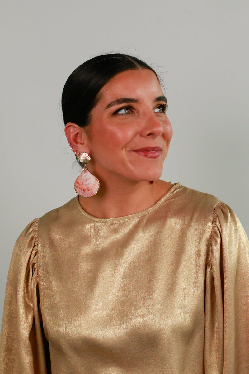 Gold Dipped Seashell Earrings (2 Color Options)