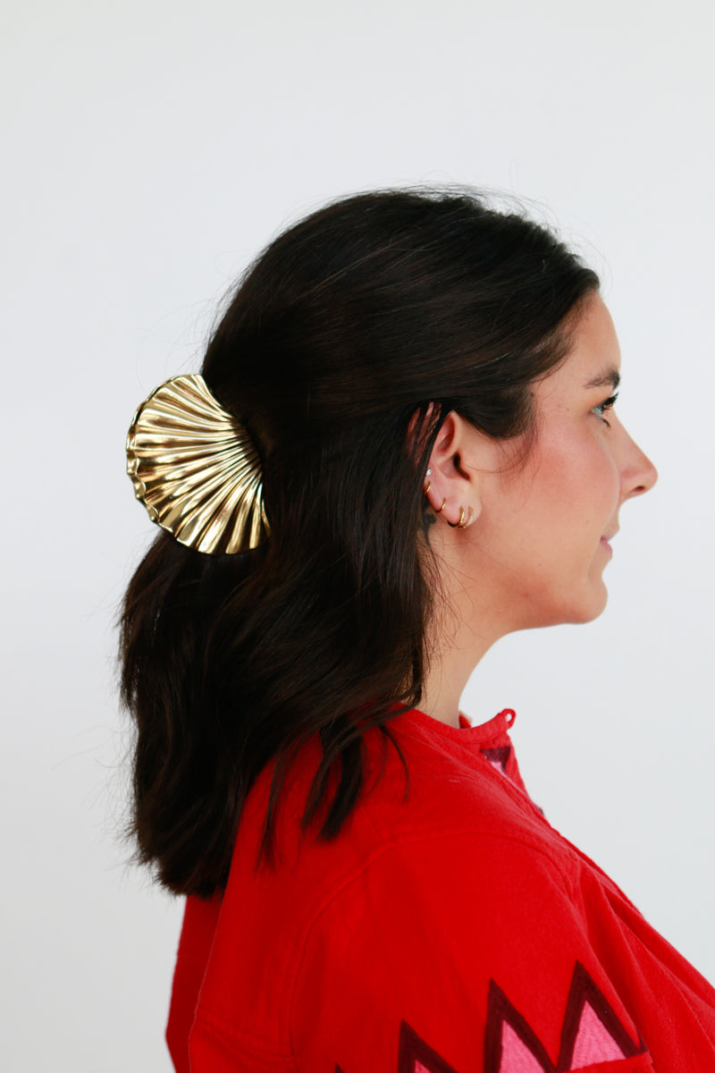 Seashell Claw Clip (2 Color Options)