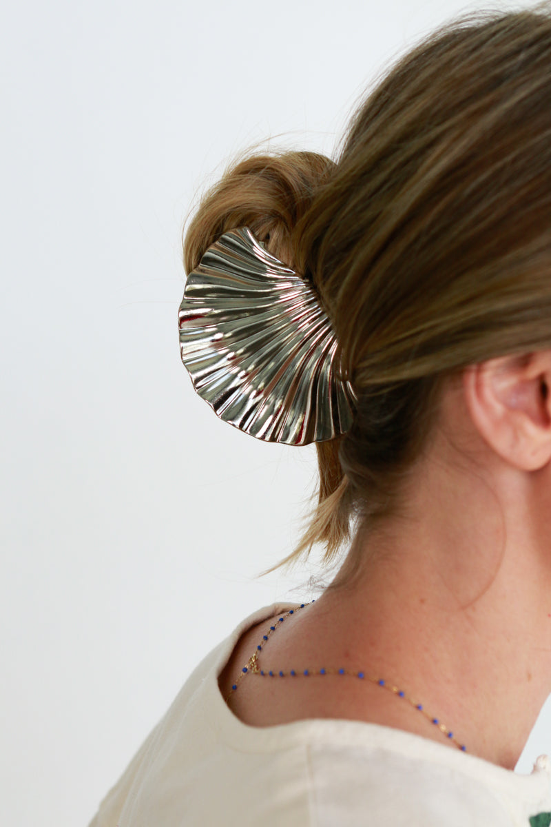 Seashell Claw Clip (2 Color Options)
