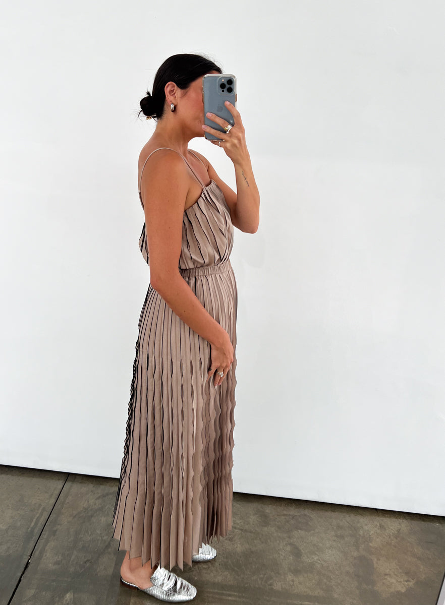 Gracyn Pleated Skirt Set